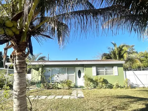 571 Sioux Road Lake Worth FL 33462