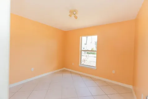 1718 Se Aires Lane Port Saint Lucie FL 34984