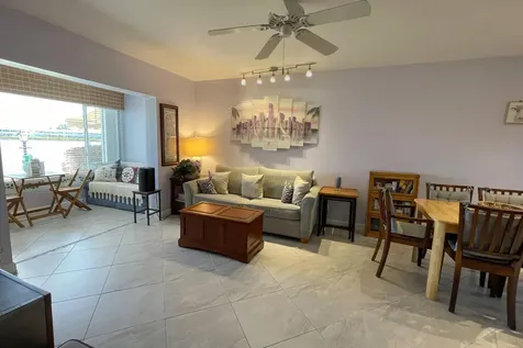 1116 Lake Terrace Boynton Beach FL 33426