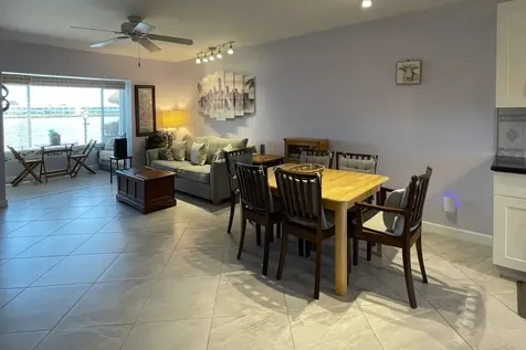 1116 Lake Terrace Boynton Beach FL 33426