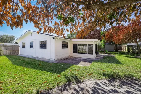 221 Caprol Lane Sebastian FL 32958
