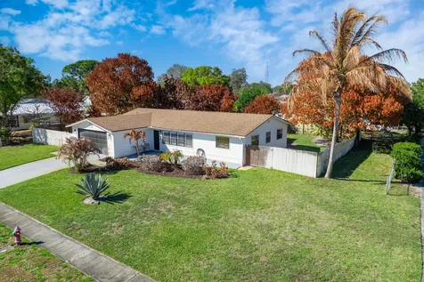 221 Caprol Lane Sebastian FL 32958