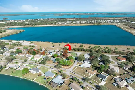 221 Caprol Lane Sebastian FL 32958