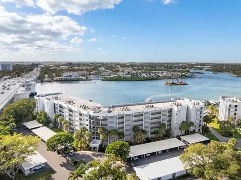 1748 Jupiter Cove Drive Jupiter FL 33469