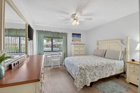 409 Pine Glen Lane Greenacres FL 33463