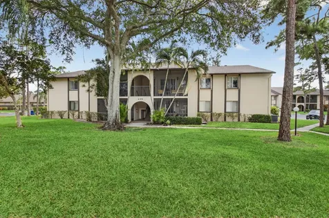 409 Pine Glen Lane Greenacres FL 33463