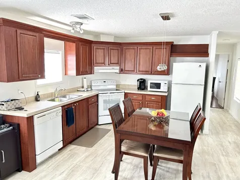 613 Jasmine Lane Deerfield Beach FL 33442