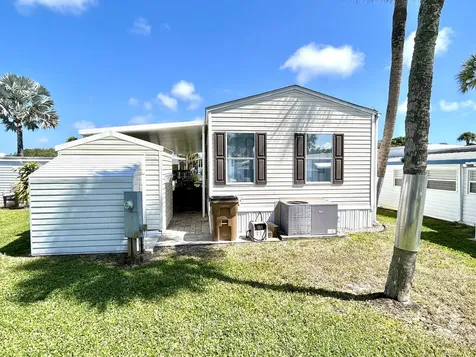 613 Jasmine Lane Deerfield Beach FL 33442