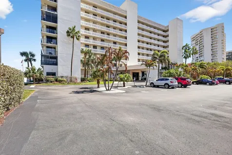 5055 N Highway A1a Hutchinson Island FL 34949