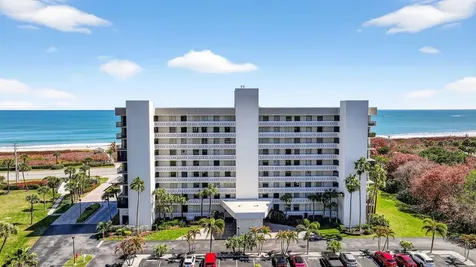 5055 N Highway A1a Hutchinson Island FL 34949
