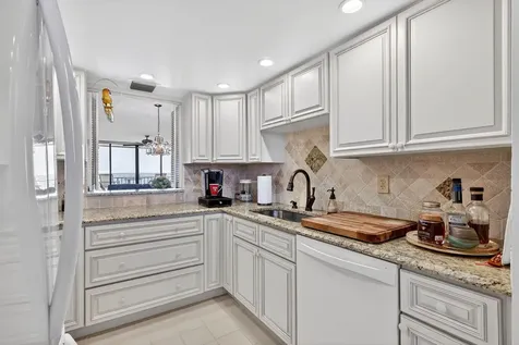 5055 N Highway A1a Hutchinson Island FL 34949