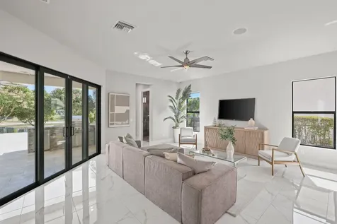 7015 Nw 27th Avenue Boca Raton FL 33496