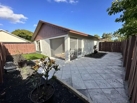 1490 Summit Run Circle West Palm Beach FL 33415