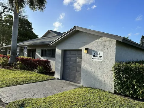 1490 Summit Run Circle West Palm Beach FL 33415