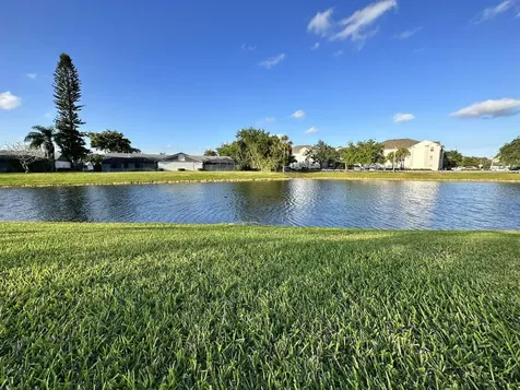 1490 Summit Run Circle West Palm Beach FL 33415