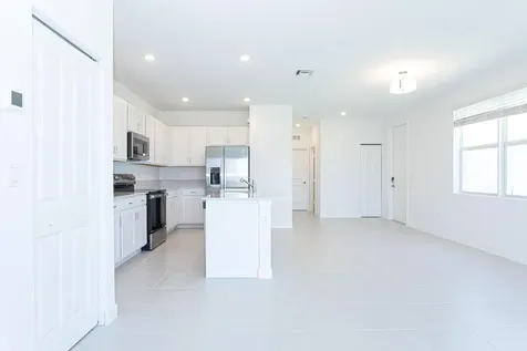630 SE Lake Falls Street Port Saint Lucie FL 34984