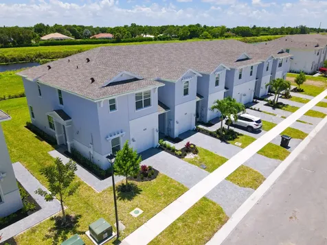 630 SE Lake Falls Street Port Saint Lucie FL 34984