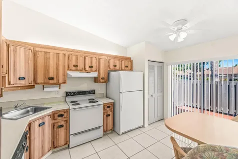 704 Sunny Pine Way Greenacres FL 33415