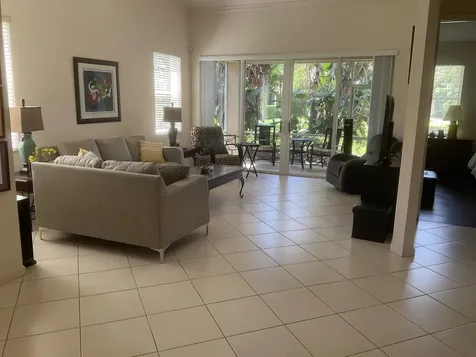 9201 Wentworth Lane Port Saint Lucie FL 34986
