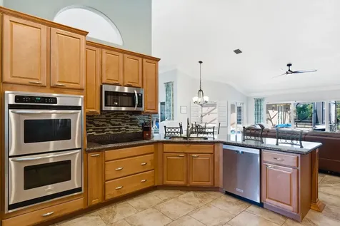 441 Se Pine Road Port Saint Lucie FL 34984