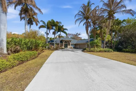 441 Se Pine Road Port Saint Lucie FL 34984