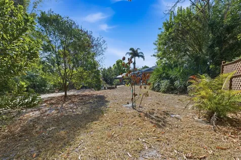 441 Se Pine Road Port Saint Lucie FL 34984