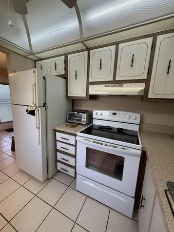 894 Flanders S Delray Beach FL 33484