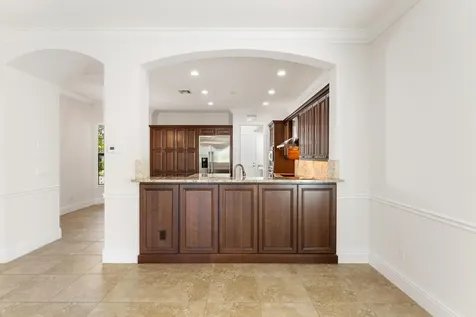 191 SE Calmo Circle Port Saint Lucie FL 34984