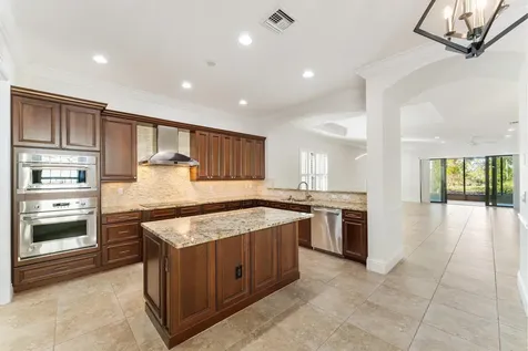191 SE Calmo Circle Port Saint Lucie FL 34984