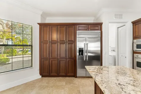 191 SE Calmo Circle Port Saint Lucie FL 34984