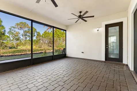 191 SE Calmo Circle Port Saint Lucie FL 34984