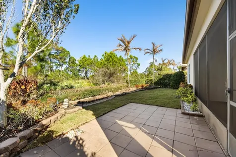 191 SE Calmo Circle Port Saint Lucie FL 34984