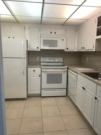 347 Flanders H Delray Beach FL 33484