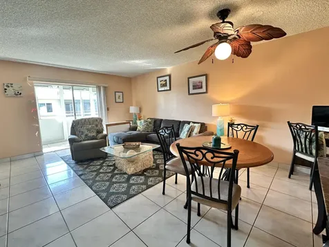 2606 S Garden Drive Lake Worth FL 33461