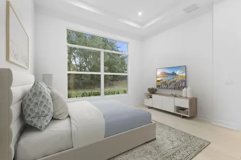108 Se Via Tirso Port Saint Lucie FL 34952