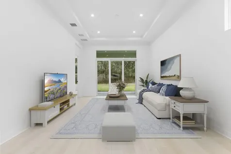 108 Se Via Tirso Port Saint Lucie FL 34952