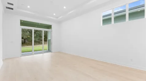 108 Se Via Tirso Port Saint Lucie FL 34952