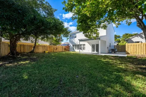 31 Swallow Drive Boynton Beach FL 33436