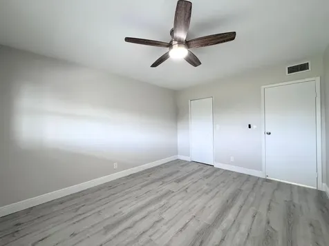 284 Flanders F Delray Beach FL 33484