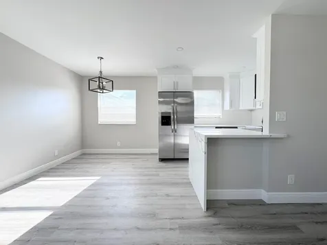 284 Flanders F Delray Beach FL 33484