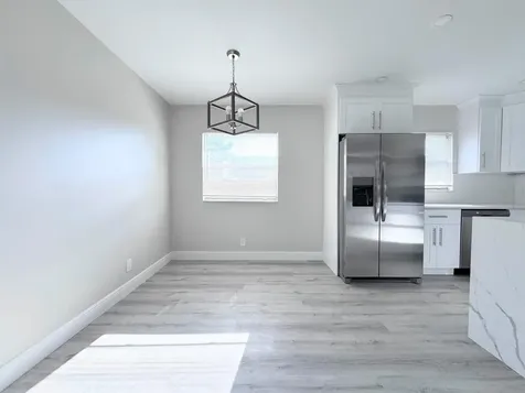 284 Flanders F Delray Beach FL 33484