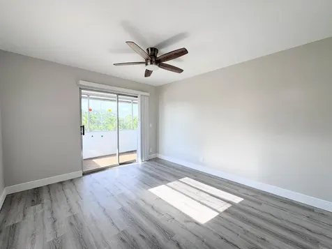 284 Flanders F Delray Beach FL 33484