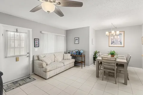 114 Lake Pine Circle Greenacres FL 33463