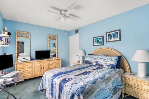 114 Lake Pine Circle Greenacres FL 33463