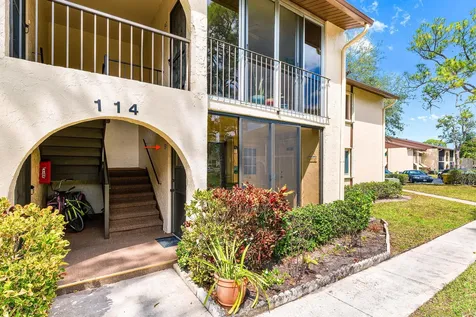 114 Lake Pine Circle Greenacres FL 33463