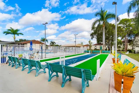 114 Lake Pine Circle Greenacres FL 33463