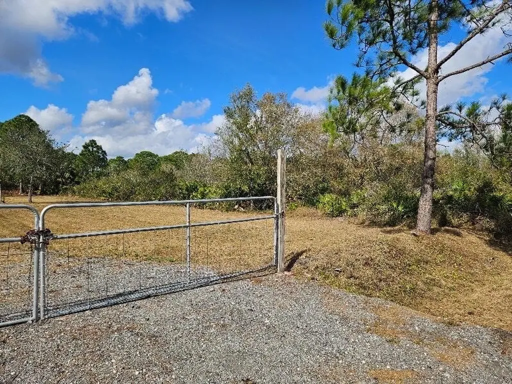 570 S Palomino Street Clewiston FL 33440