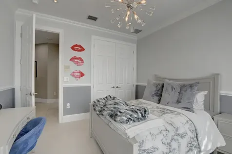 19211 N Creekshore Court Boca Raton FL 33498