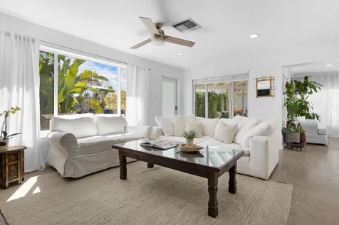 909 Se 16th Place Deerfield Beach FL 33441