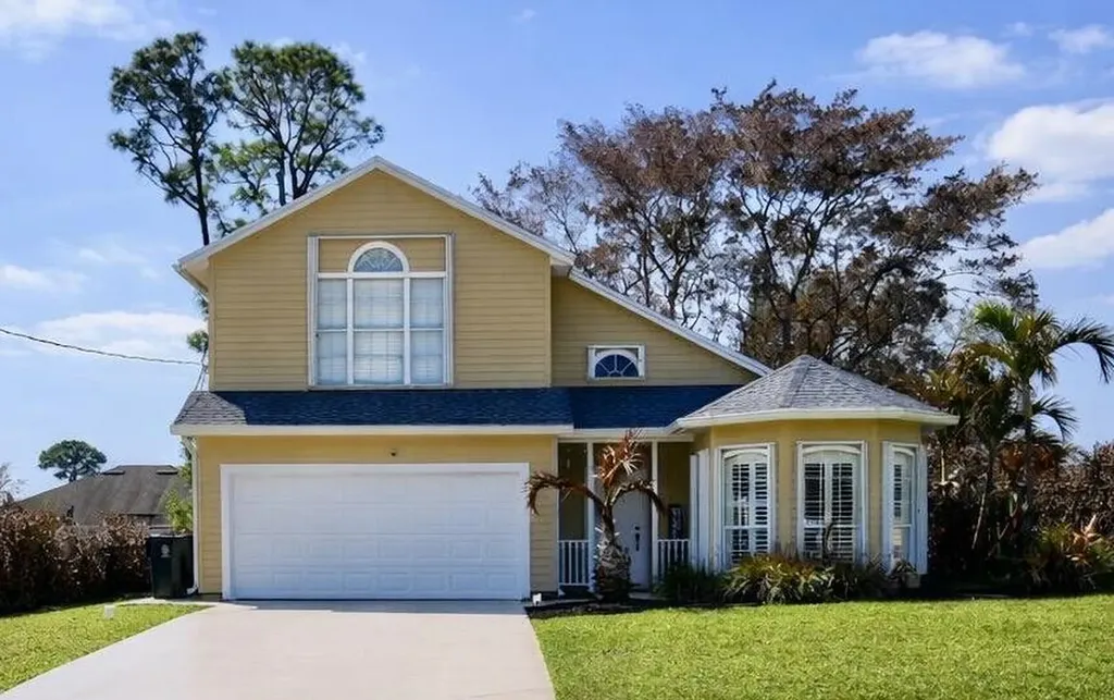 1718 Sw Brisbane Street Port Saint Lucie FL 34984